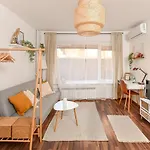 Cosy&Art 1Bd Apartment Next To Slaveykov Square