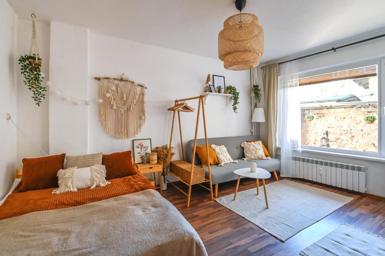 Apartment Cosy&art 1bd Next To Slaveykov Square *