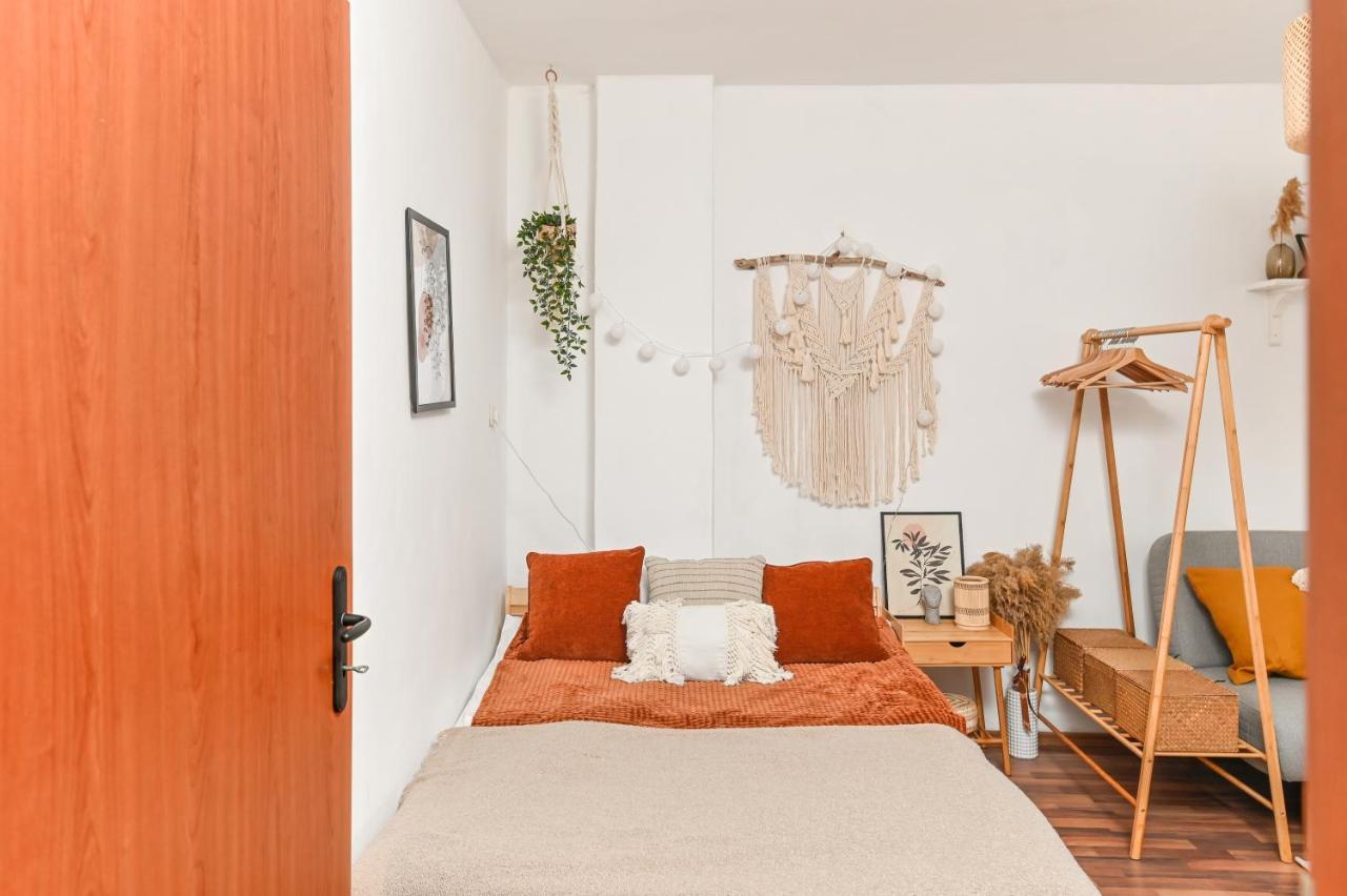 Cosy&art 1bd Next To Slaveykov Square Apartment *
