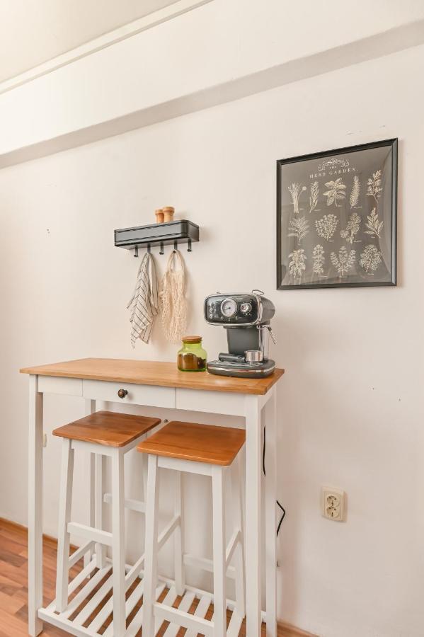 Cosy&art 1bd Next To Slaveykov Square Apartment Sofia